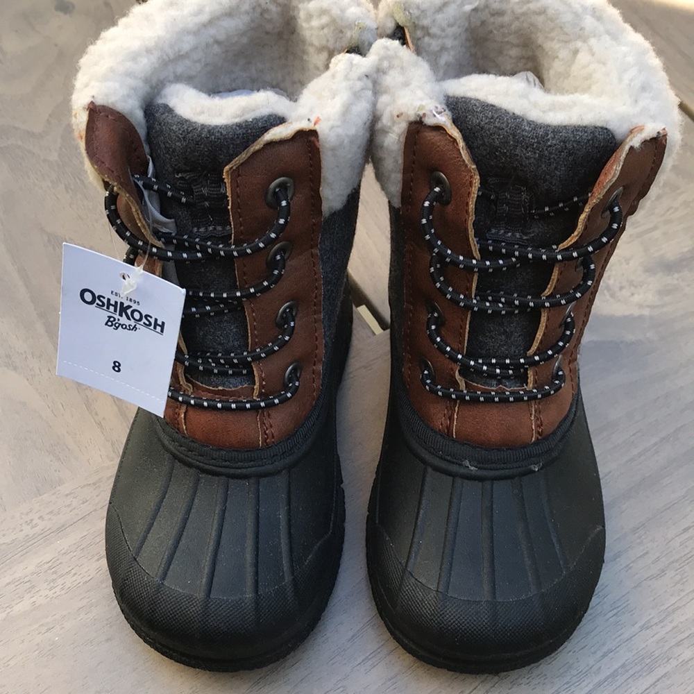 OshKosh Boys Hootie Snow Boot NEW Sz 8